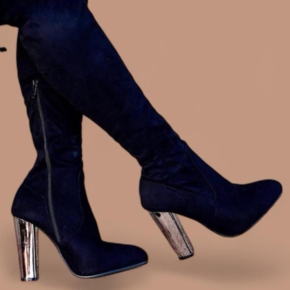 NWOB Thigh High Chunky Silver/Mirror High Heel Boots, Black 6.5